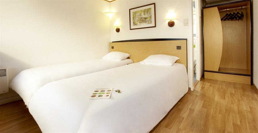 Hotel Campanile Prime - Nimes Centre Zewnętrze zdjęcie