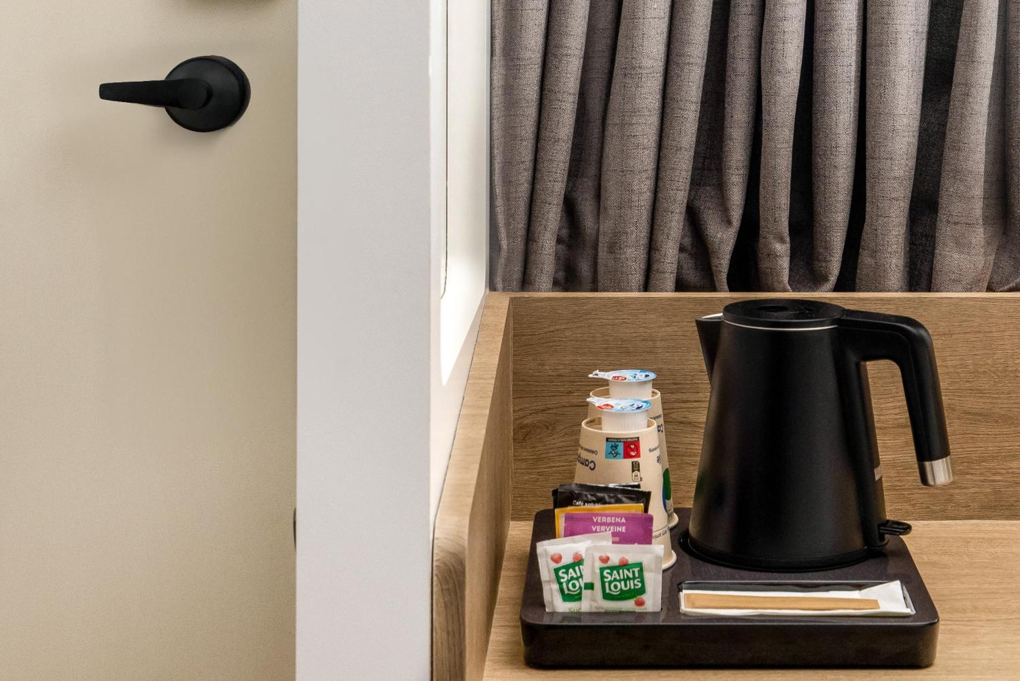 Hotel Campanile Prime - Nimes Centre Zewnętrze zdjęcie