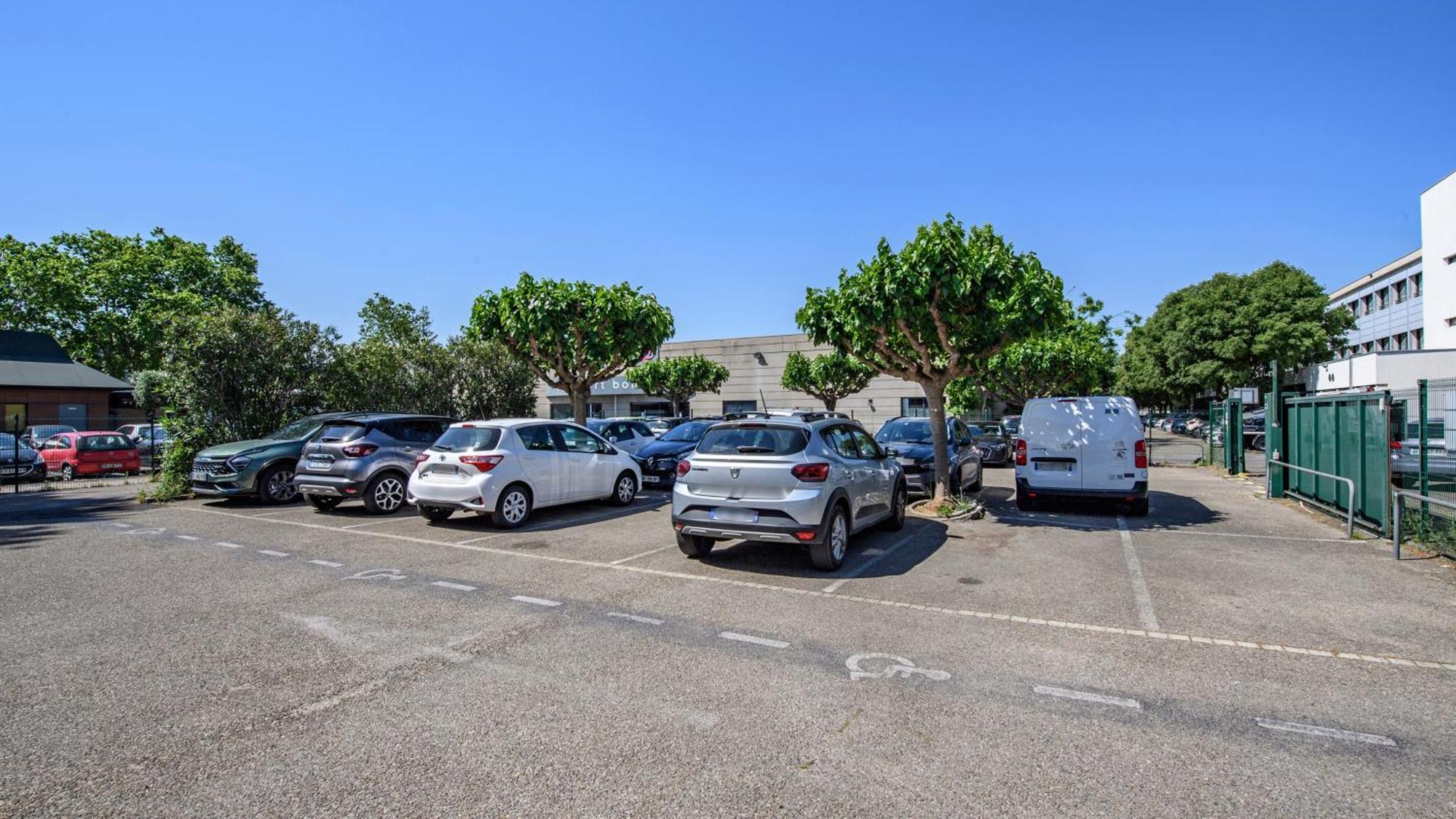 Hotel Campanile Prime - Nimes Centre Zewnętrze zdjęcie