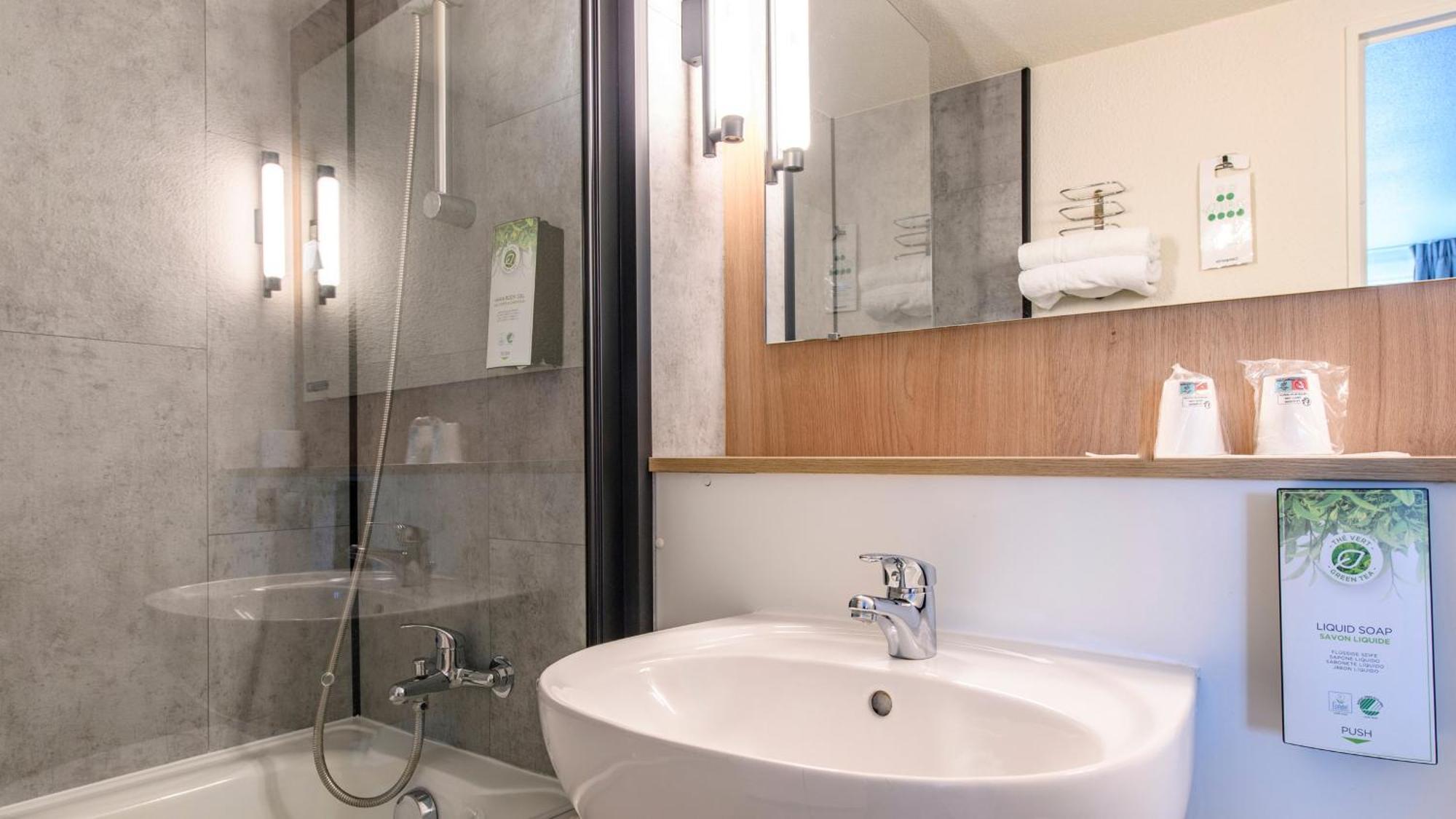 Hotel Campanile Prime - Nimes Centre Zewnętrze zdjęcie