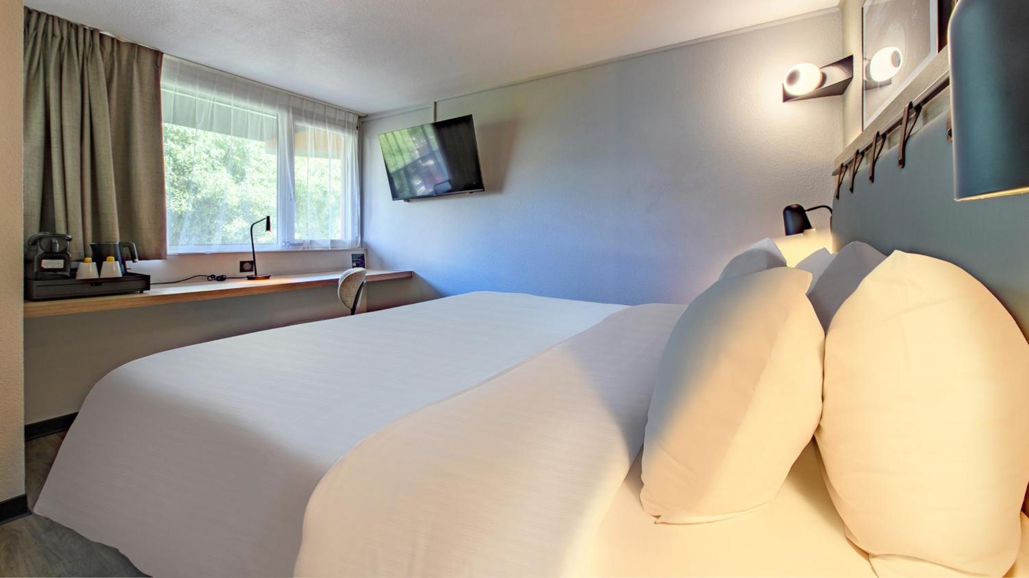 Hotel Campanile Prime - Nimes Centre Zewnętrze zdjęcie