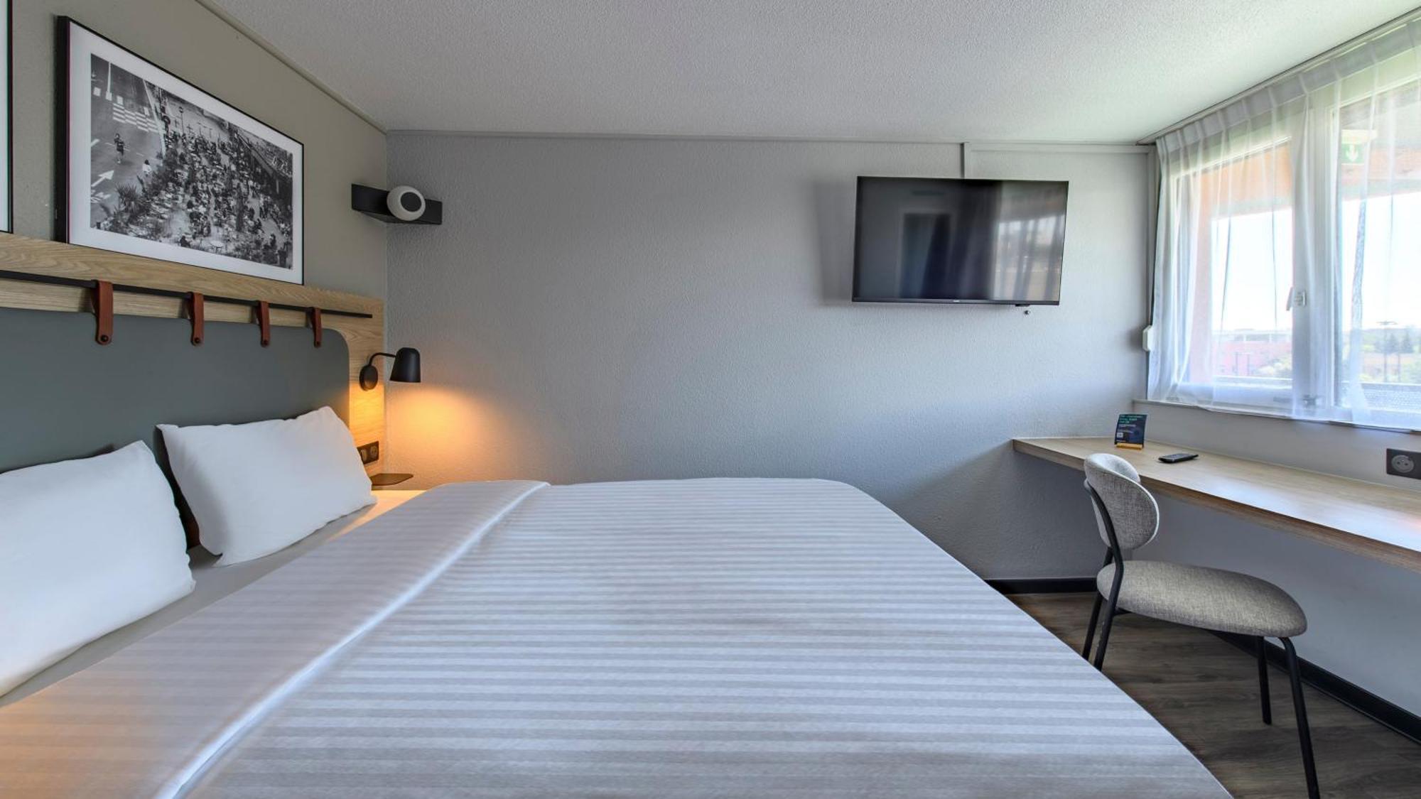 Hotel Campanile Prime - Nimes Centre Zewnętrze zdjęcie
