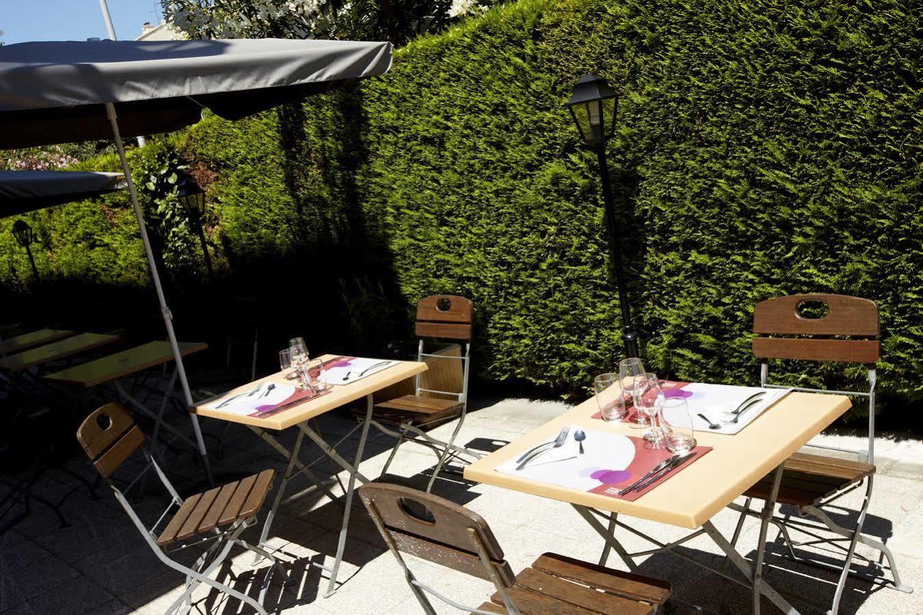 Hotel Campanile Prime - Nimes Centre Zewnętrze zdjęcie